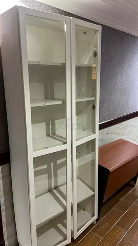 White Glass Display Cabinet / Storage Cupboard - 2 Door