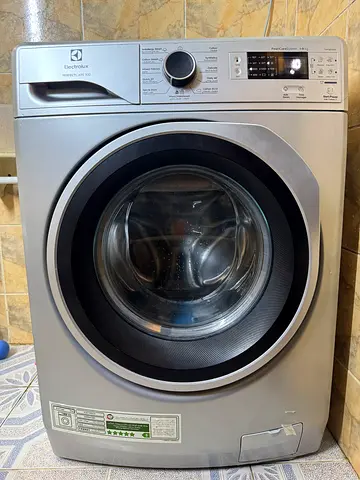 Electrolux PearlCare 8kg Front Load Washing Machine -Very good Working Condition