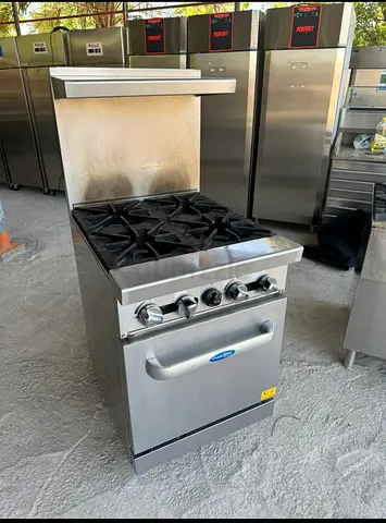 Cooking Range 4 Burner with Oven