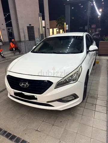 Hyundai Sonata Mid 2017 - GCC Specs - Excellent Condition