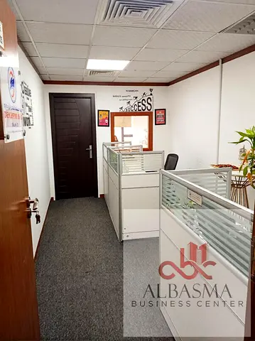 Office Space for Rent – 300 Sq Ft | Al Garhoud
