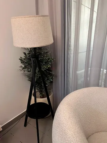 Floor lamp