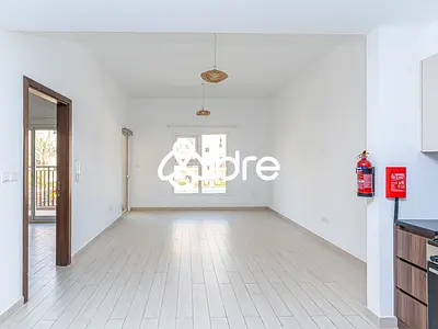 POOL VIEW | SPACIOUS | VACANT  | BIG UNIT