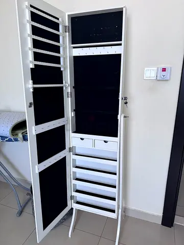 Jewellery Cabinet with Mirror