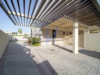 Expansive Home | Single Row End Unit| Exclusive