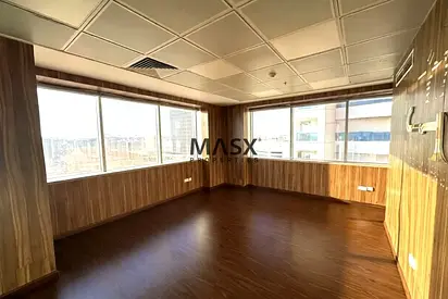 Fitted | Vacant | Prime SZR Location