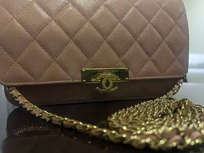 Chanel wallet in chain in gold hardware