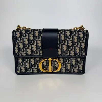 AUTHENTIC CHRISTIAN DIOR 30 MONTAIGNE BAG