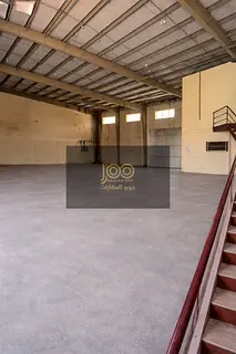 The warehouse contains offices equipped with high-voltage electrical systems up to 100 kilowatts.
