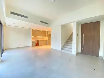 Corner Kitchen | Close to Amenities | Vacant