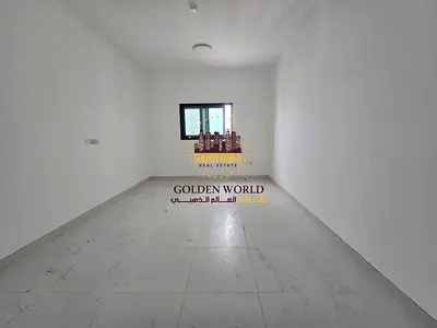 شقة غرفة وصالة للإيجار في الشارقة القليعة، أول ساكن، بلكونة، نوافذ بانوراما، غرفة ماستر، حمامين، تكييف مركزي، 39 ألف سنوياً.