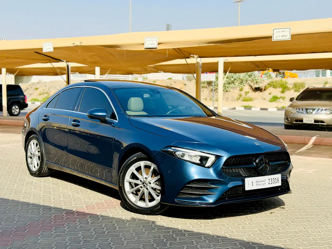 Mercedes-Benz A-Class 2019 — photo 1 of 9