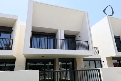 3 bed | LUGO | Available Mid Aug
