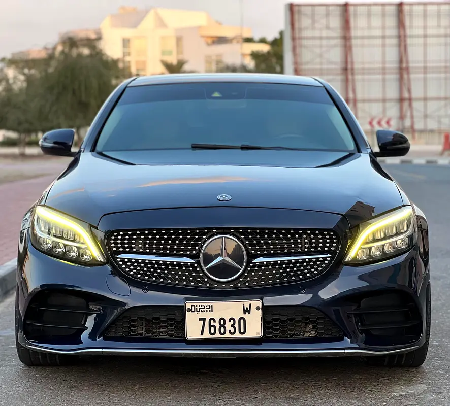 Mercedes-Benz C-Class 2019 — photo 1 of 20