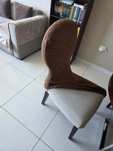 Hardwood 4 seater dining with chairs