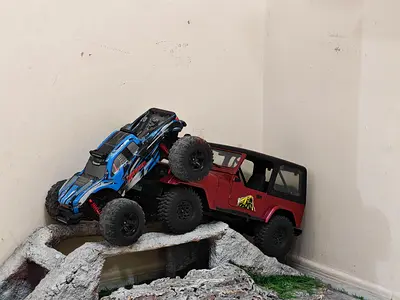 FMS Rochobby 1/10 RC Crawler Mashigan RC Truck and typhoon RC car