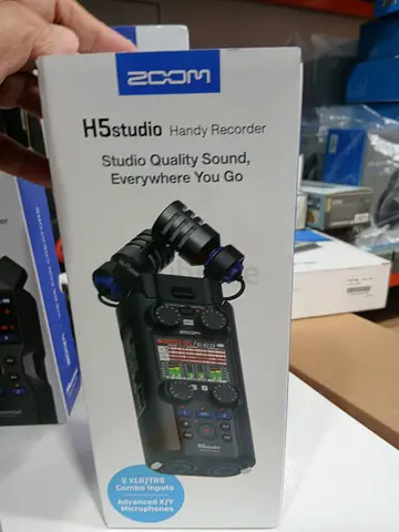 Zoom - H5Studio 4-Track Recorder, 32-Bit/192kHz with 16/24-Bit Mode, XYH-5e Large-Diaphragm Capsule,