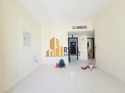 1 Bedroom Hall for family// low price Rent// Close to galaxy super market