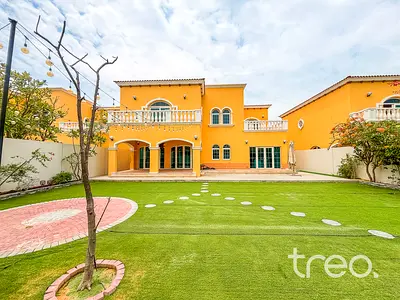 Internal | 5BR | Prime Location | Vacant
