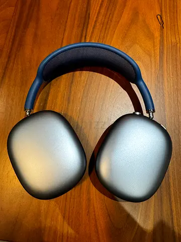 Apple Airpods Max - Light Blue - Gen 1