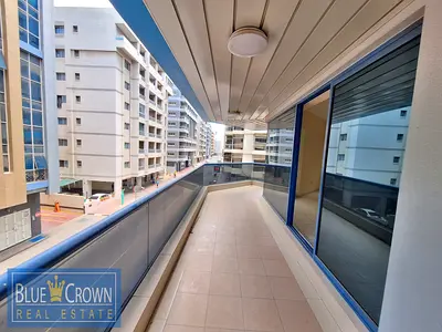 NO COMISSION !! 4bhk + maid room !! Huge size