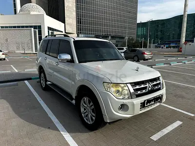Mitsubishi Pajero GLS Top 5 Door 2013 GCC Specs
