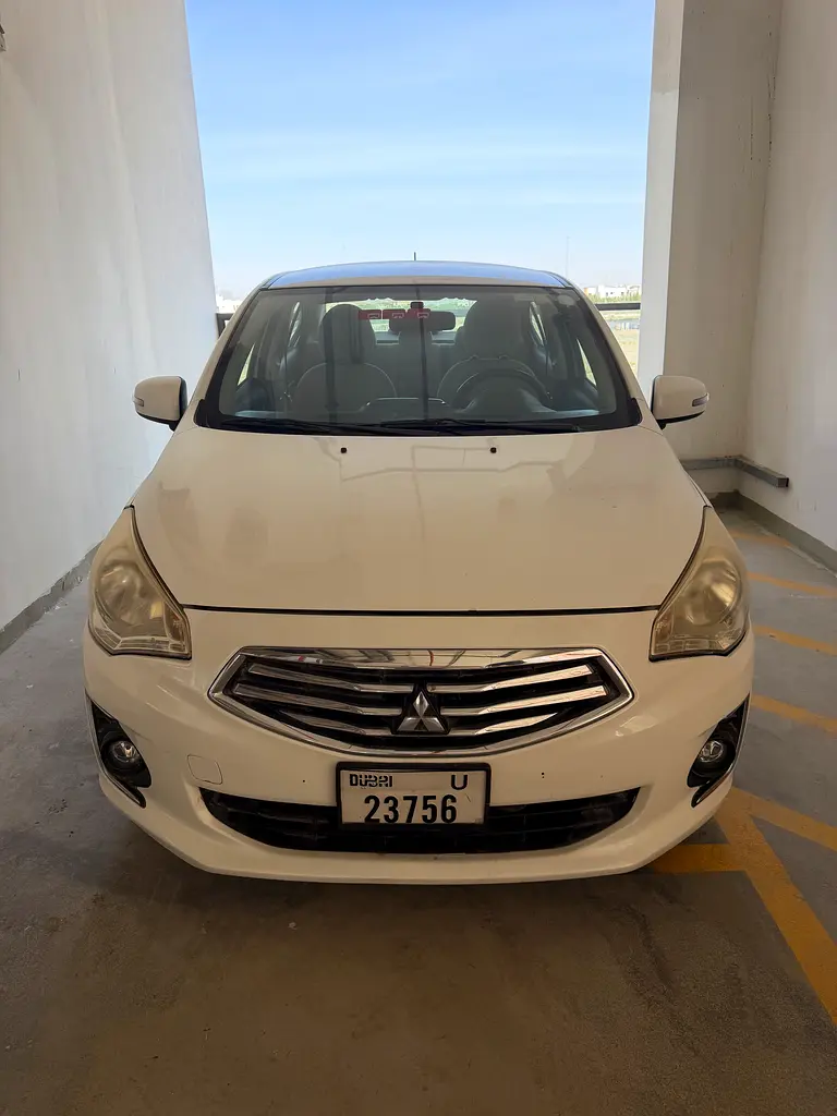 Mitsubishi Attrage 2019 — photo 1 of 7