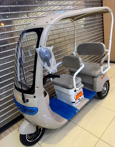 Electric tok tuk