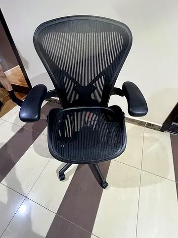 Herman miller aeron chair