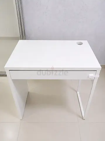 Compact White Study/Computer Desk with Cable Hole - Good Condition
