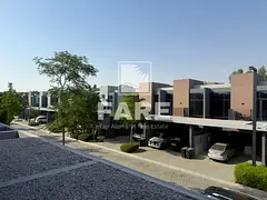 4BR Middle Townhouse | Spacious Layout | Prime Community Living