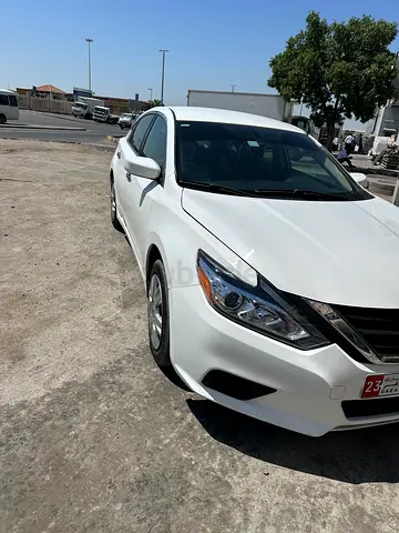 Nissan Altima S 2018 GCC Specs - 100 sure confirm GCC urgent for sale