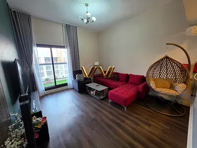 FULLY FURNISHED | UPGRADED | READY TO MOVE IN | CLOSE TO METRO