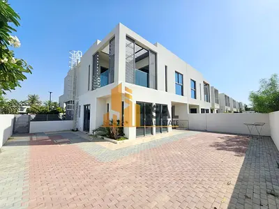 Luxury Being like Stand Alone Villa / 4BR + MAidroom / Zahia Sharjah