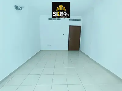 LAVISH 2 BHK APPARTMENT ONLY 44K WITH BUILT-IN WARDROBES FAMILY BUILDING PRIME LOCATION EASY EXIT TO DUBAI