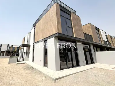 Largest Corner Plot | 4 BR+ Maid | Park Facing