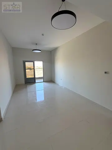 الجرف 2  خلف فندق ردسون بلو قريب من مخرج دبي