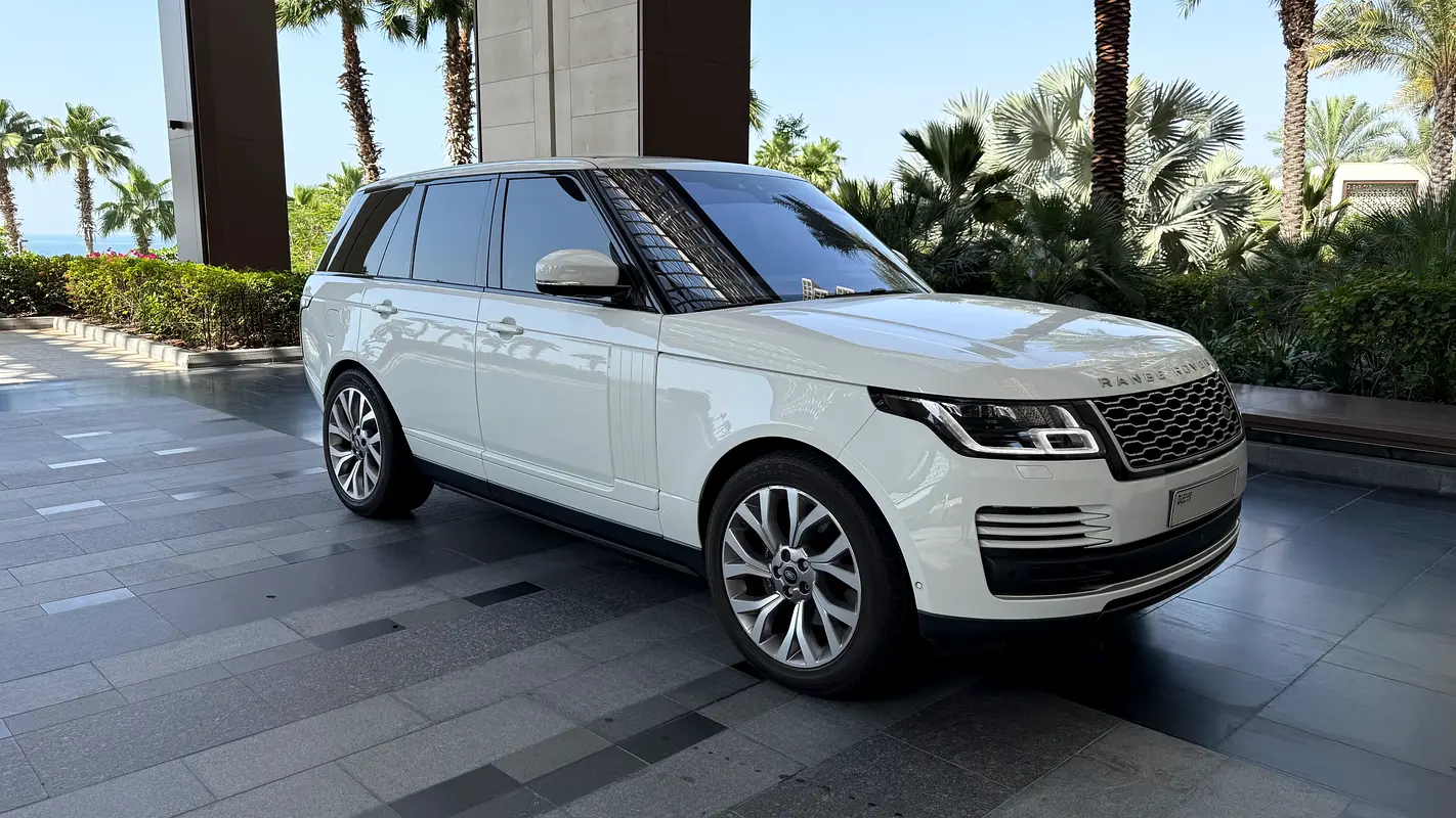 Land Rover Range Rover 2018 — photo 1 of 9