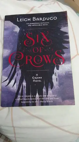 Six of Crows by Leigh Bardugo - Paperback