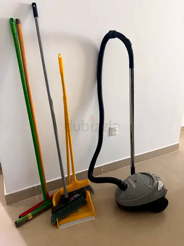 Cleaning tools set + vacuum cleaner