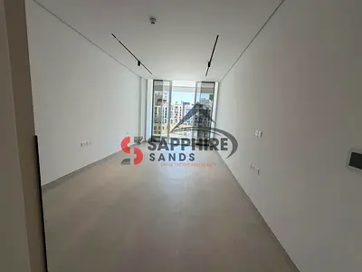 Smart Home Spacious Studio | Prime Location | Walking Distance to Metro | Water Facing