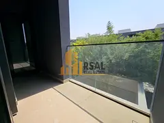 Luxurious spacious 4 Bedroom townhouse with maid room // Middle unit // Robinia Massar