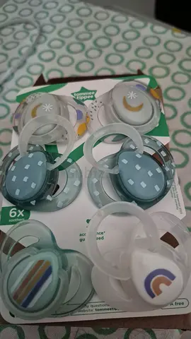 9 Pacifiers Tomee Tipee - Brand New - still in box