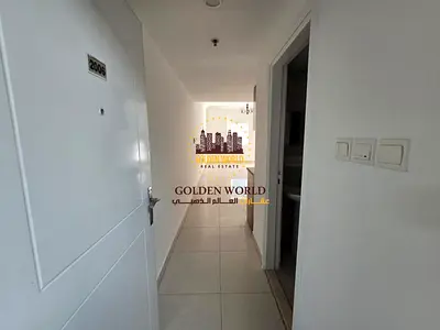 استوديو مميز بتصميم رائع وصالة واسعة للإيجار بسعر 29,000 درهم سنوياً