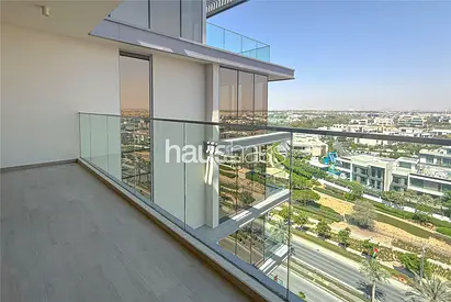 Luxury Unit | Breathtaking View | Available Now