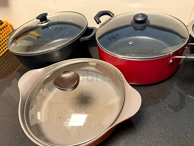 Cooking Pots with Lids