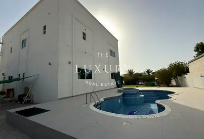 Elegant 5BR - Private Pool And Garden