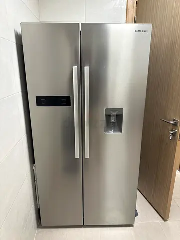 Samsung Side-by-Side Refrigerator with Water Dispenser - Stainless Steel