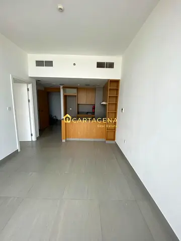 Al Mamsha, Al Mawaleh Commercial