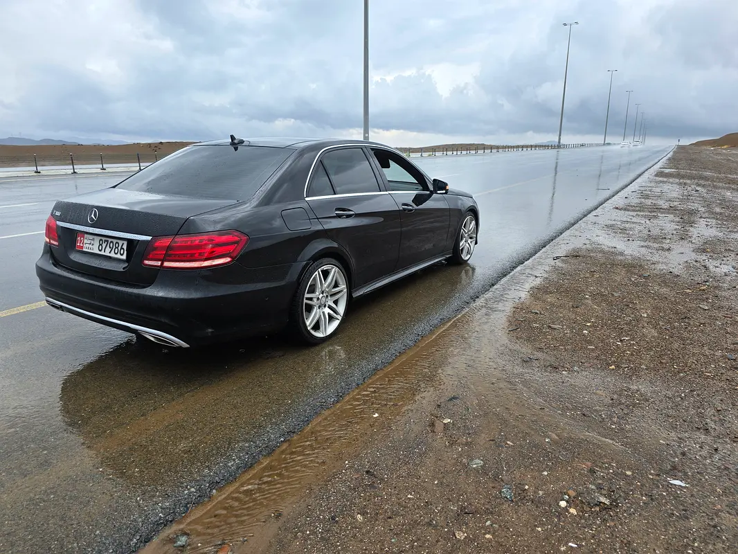 Mercedes-Benz E-Class 2015 — photo 1 of 5